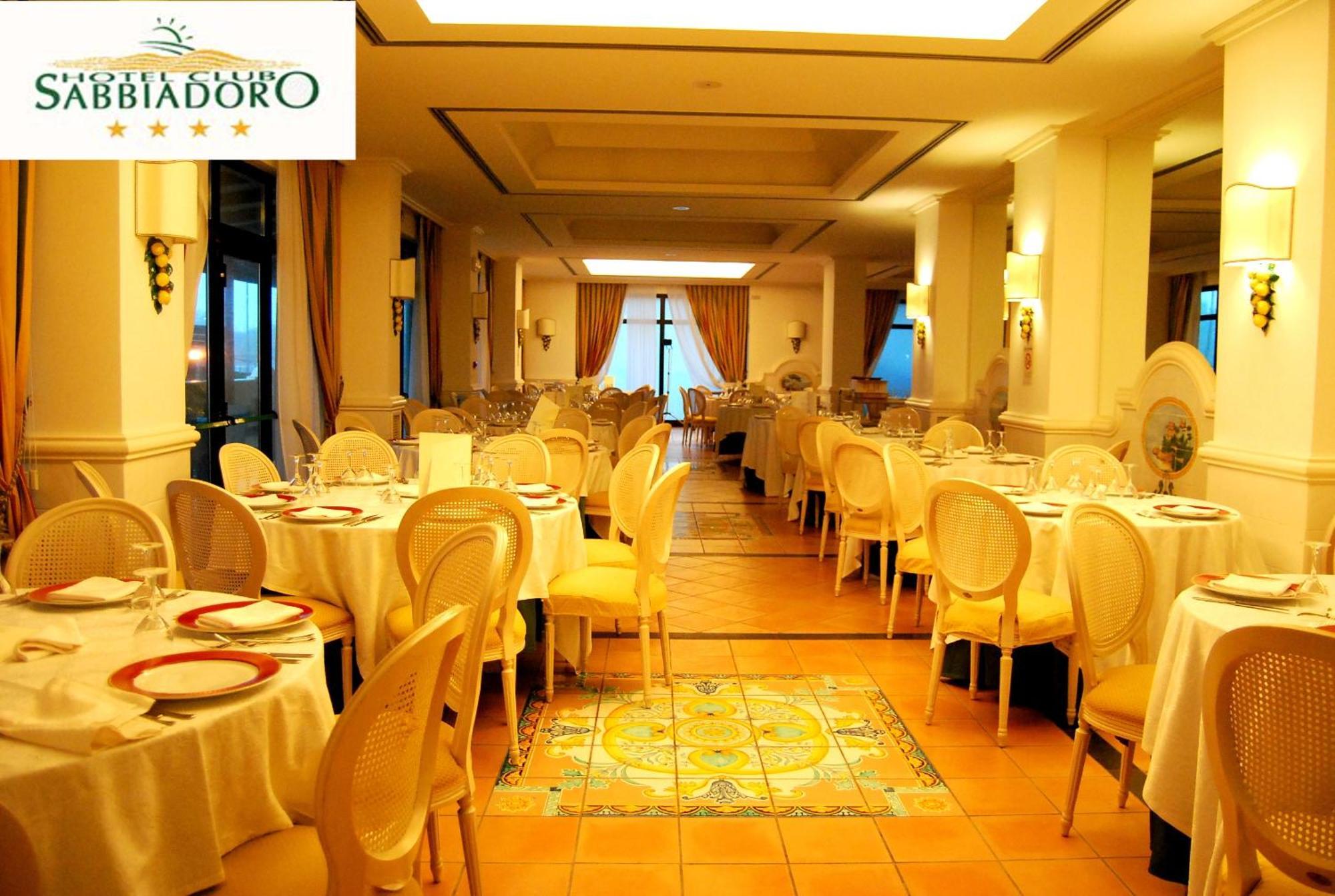 Hotel Club Sabbiadoro Battipaglia Exterior photo