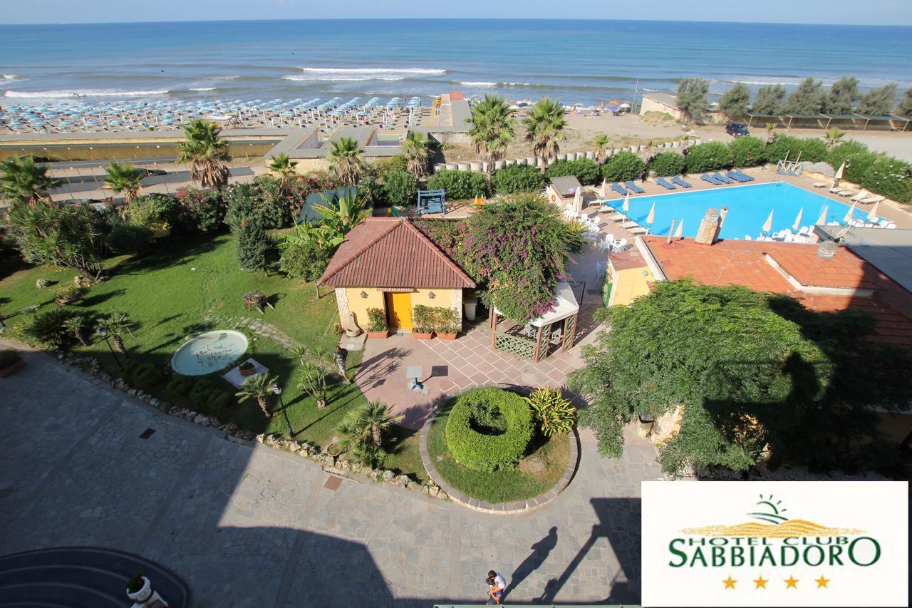 Hotel Club Sabbiadoro Battipaglia Exterior photo